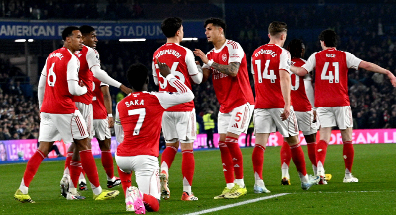 arsenal-vuot-qua-mansfield-thiet-lap-dau-moc-dac-biet-trong-lich-su