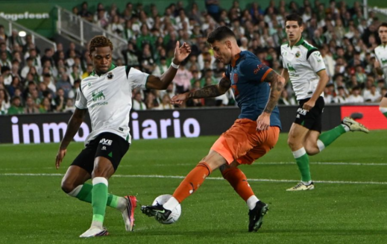 Full Match: Racing Santander vs Valencia CF (02:00 – 12/10)